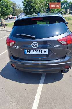 Позашляховик / Кросовер Mazda CX-5 2015 в 