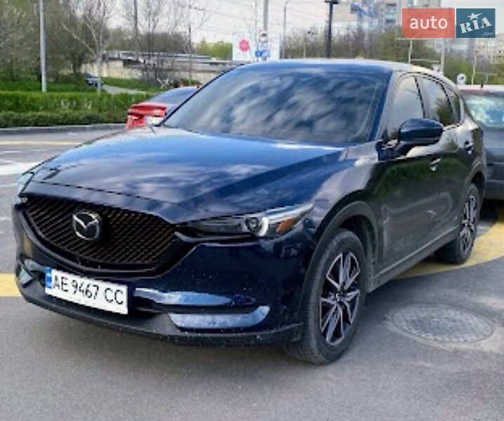Позашляховик / Кросовер Mazda CX-5 2018 в 