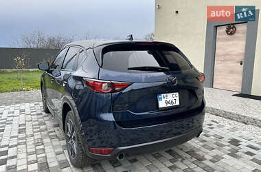 Позашляховик / Кросовер Mazda CX-5 2018 в 