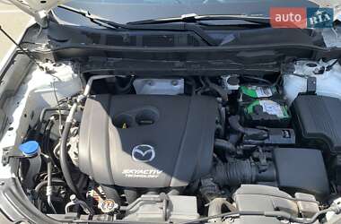 Внедорожник / Кроссовер Mazda CX-5 2017 в 