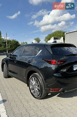 Внедорожник / Кроссовер Mazda CX-5 2018 в 