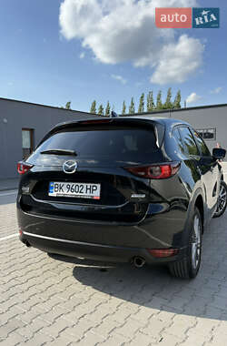 Внедорожник / Кроссовер Mazda CX-5 2018 в 