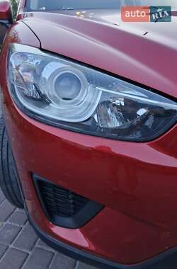Позашляховик / Кросовер Mazda CX-5 2014 в 