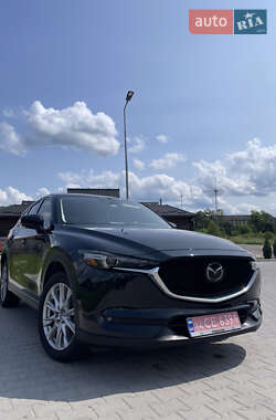 Позашляховик / Кросовер Mazda CX-5 2019 в 