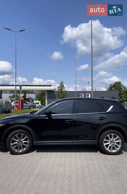 Позашляховик / Кросовер Mazda CX-5 2019 в 