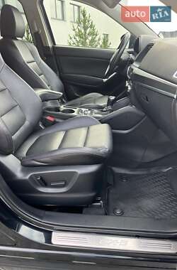Внедорожник / Кроссовер Mazda CX-5 2015 в 