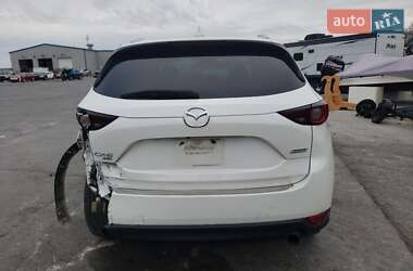 Внедорожник / Кроссовер Mazda CX-5 2017 в 