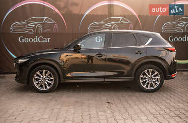 Позашляховик / Кросовер Mazda CX-5 2019 в 