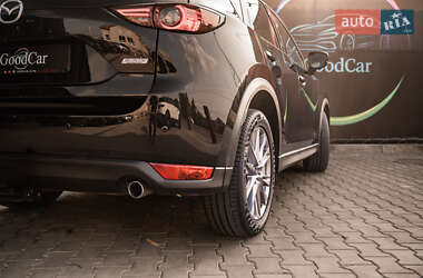 Позашляховик / Кросовер Mazda CX-5 2019 в 