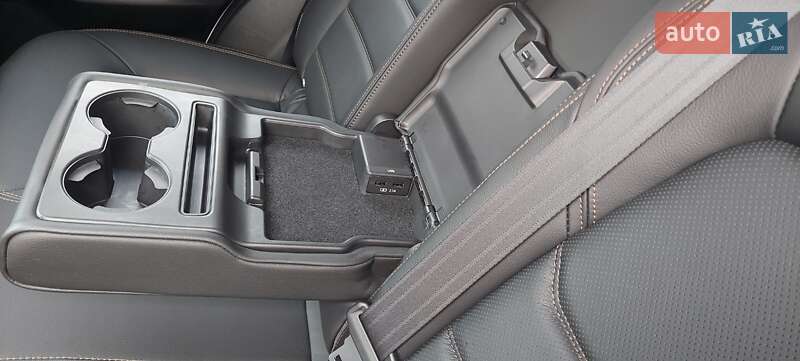 Внедорожник / Кроссовер Mazda CX-5 2023 в Киеве