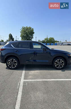 Внедорожник / Кроссовер Mazda CX-5 2022 в 