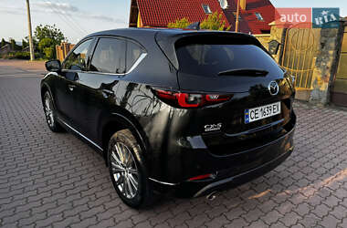 Позашляховик / Кросовер Mazda CX-5 2022 в 