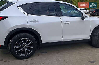 Внедорожник / Кроссовер Mazda CX-5 2018 в 
