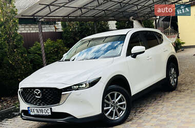 Внедорожник / Кроссовер Mazda CX-5 2023 в 
