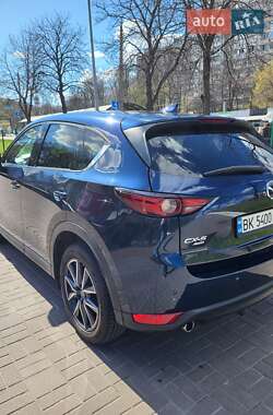 Внедорожник / Кроссовер Mazda CX-5 2017 в 
