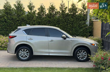 Внедорожник / Кроссовер Mazda CX-5 2023 в 