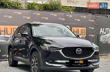 Позашляховик / Кросовер Mazda CX-5 2017 в 