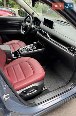 Внедорожник / Кроссовер Mazda CX-5 2023 в 