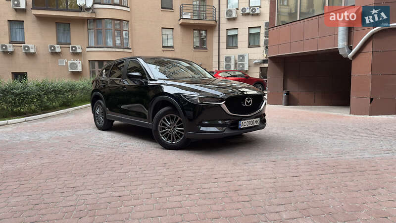 Внедорожник / Кроссовер Mazda CX-5 2017 в Киеве