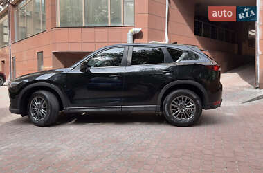 Внедорожник / Кроссовер Mazda CX-5 2017 в 