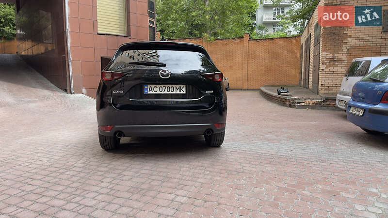 Внедорожник / Кроссовер Mazda CX-5 2017 в Киеве