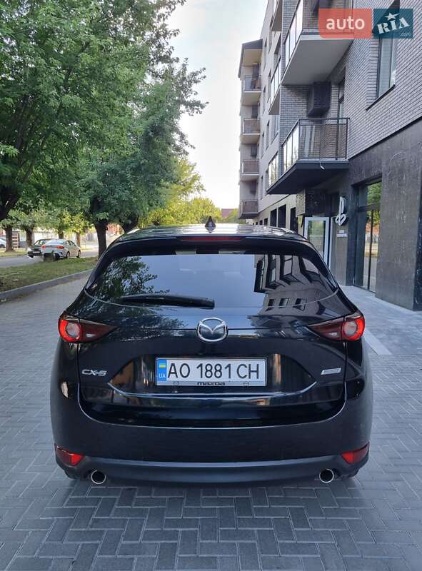Внедорожник / Кроссовер Mazda CX-5 2018 в Ужгороде