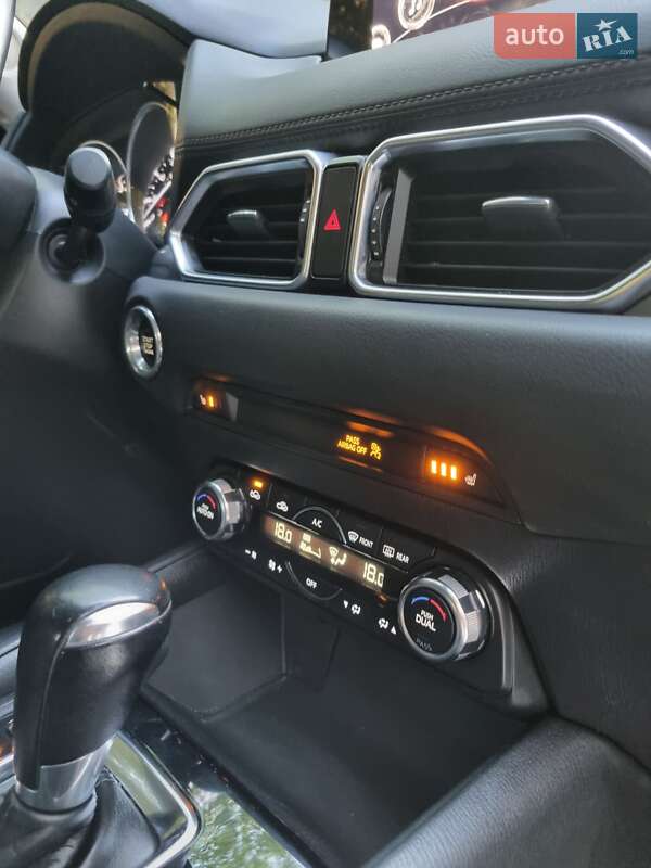 Внедорожник / Кроссовер Mazda CX-5 2018 в Ужгороде