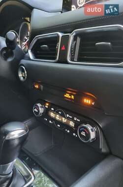 Внедорожник / Кроссовер Mazda CX-5 2018 в 