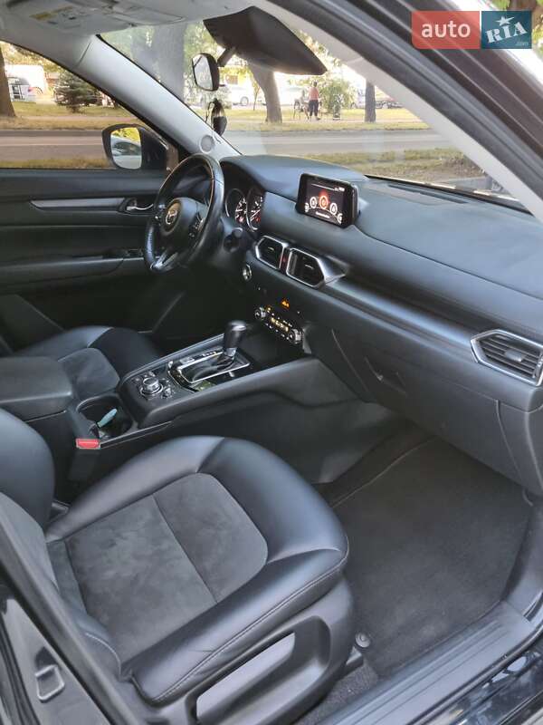 Внедорожник / Кроссовер Mazda CX-5 2018 в Ужгороде