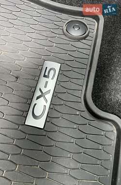Внедорожник / Кроссовер Mazda CX-5 2024 в 