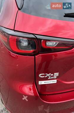 Внедорожник / Кроссовер Mazda CX-5 2024 в 