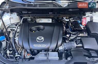 Внедорожник / Кроссовер Mazda CX-5 2017 в 