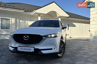 Позашляховик / Кросовер Mazda CX-5 2017 в 