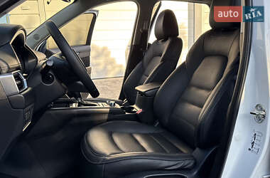 Позашляховик / Кросовер Mazda CX-5 2017 в 