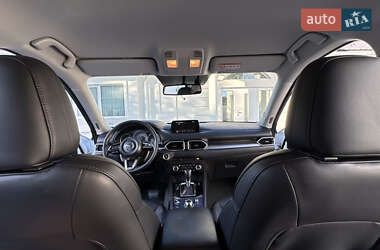 Позашляховик / Кросовер Mazda CX-5 2017 в 