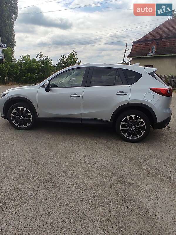 Внедорожник / Кроссовер Mazda CX-5 2016 в Сторожинце
