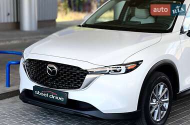 Внедорожник / Кроссовер Mazda CX-5 2023 в 