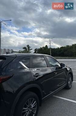 Внедорожник / Кроссовер Mazda CX-5 2017 в 