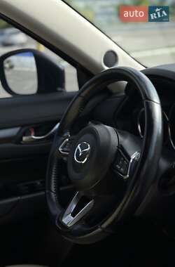 Внедорожник / Кроссовер Mazda CX-5 2017 в 