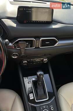 Внедорожник / Кроссовер Mazda CX-5 2017 в 