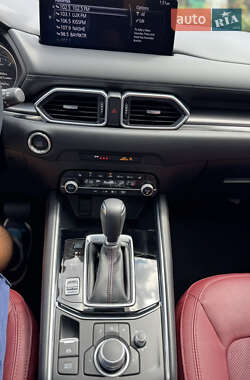 Внедорожник / Кроссовер Mazda CX-5 2023 в 