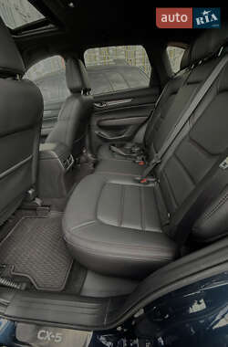 Внедорожник / Кроссовер Mazda CX-5 2023 в 