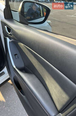 Позашляховик / Кросовер Mazda CX-5 2013 в 