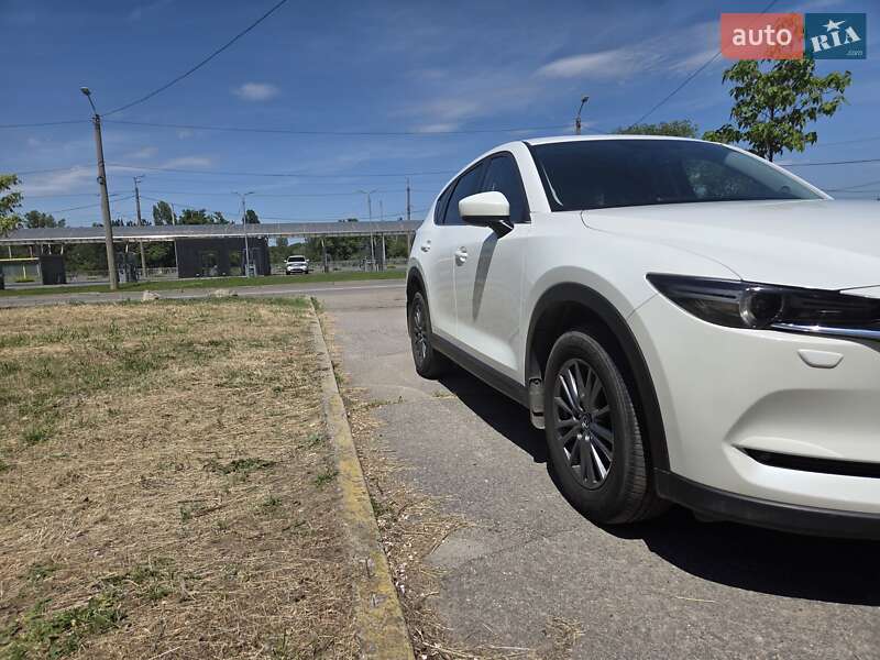 Позашляховик / Кросовер Mazda CX-5 2017 в Дніпрі
