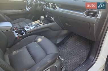 Позашляховик / Кросовер Mazda CX-5 2017 в 