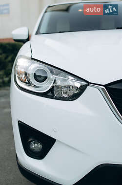 Позашляховик / Кросовер Mazda CX-5 2013 в 