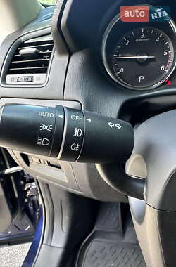 Внедорожник / Кроссовер Mazda CX-5 2013 в 