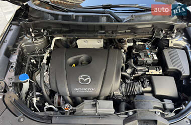 Внедорожник / Кроссовер Mazda CX-5 2017 в 