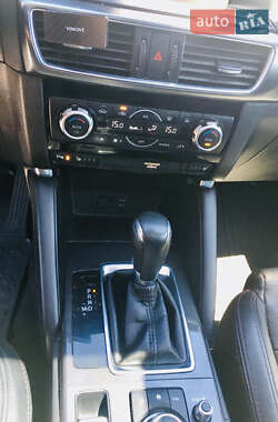 Внедорожник / Кроссовер Mazda CX-5 2016 в 