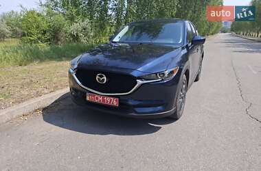 Позашляховик / Кросовер Mazda CX-5 2017 в 